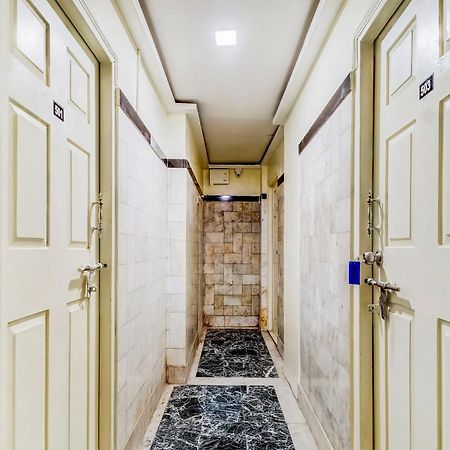 Super Oyo Hotel Dreamland Mumbai Bagian luar foto